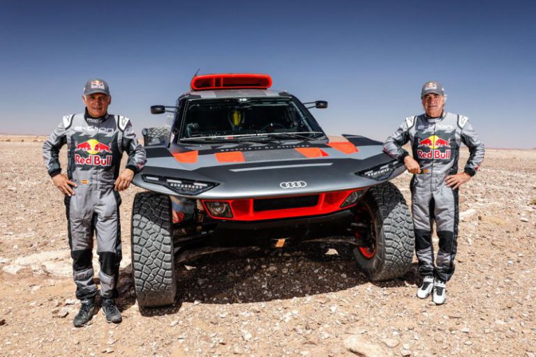 Debido a un parón en la 6ª etapa, Carlos Sáinz ve disipadas sus opciones a ganar el Rallye Dakar - corporate.es
