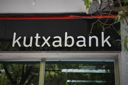 Kutxabank dentro del 1% de entidades con mejor calificación en Morningstar Sustainalytics - corporate.es