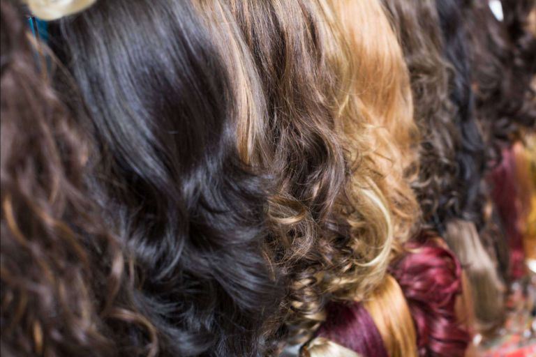 Lograr un look instantáneo con extensiones naturales de clip - corporate.es