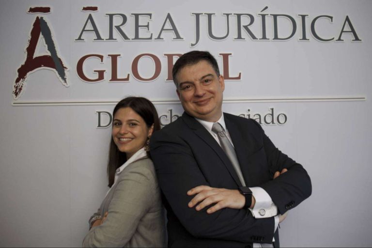 Una familia barcelonesa cancela una deuda de más de 200.000€ con el asesoramiento de Área Jurídica Global - corporate.es