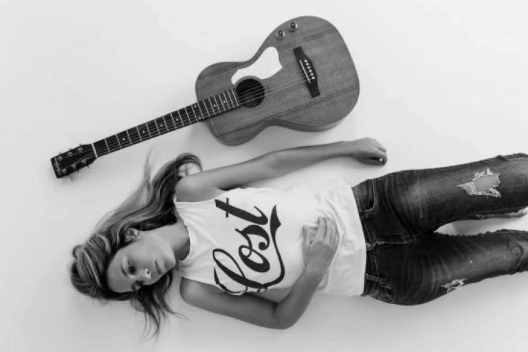 'A gran velocidad', el nuevo disco de Victoria Lerma - corporate.es