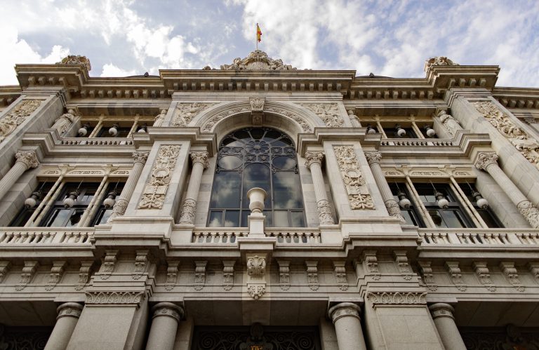 Banco de España busca auditor para sus cuentas anuales de 2023 a 2027 - corporate.es