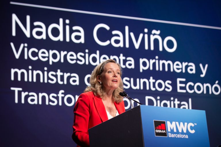 Calviño reivindica una "labor colectiva" para "hacer país" - corporate.es