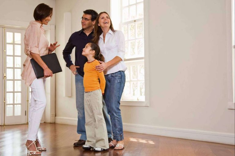 Desde la consulta inicial hasta el servicio posventa, Kensington International ofrece servicios de calidad para la venta de pisos y casas - corporate.es