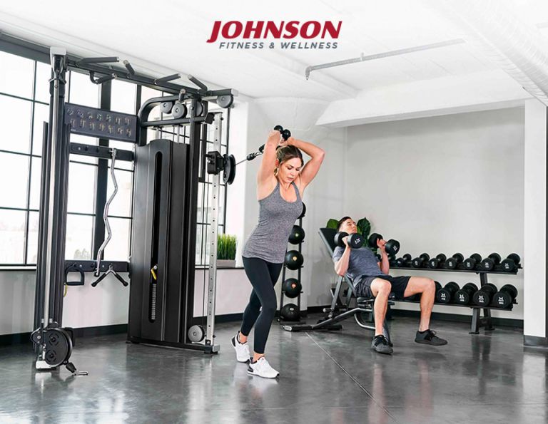Johnson Fitness dispone de máquinas de musculación para entrenar - corporate.es