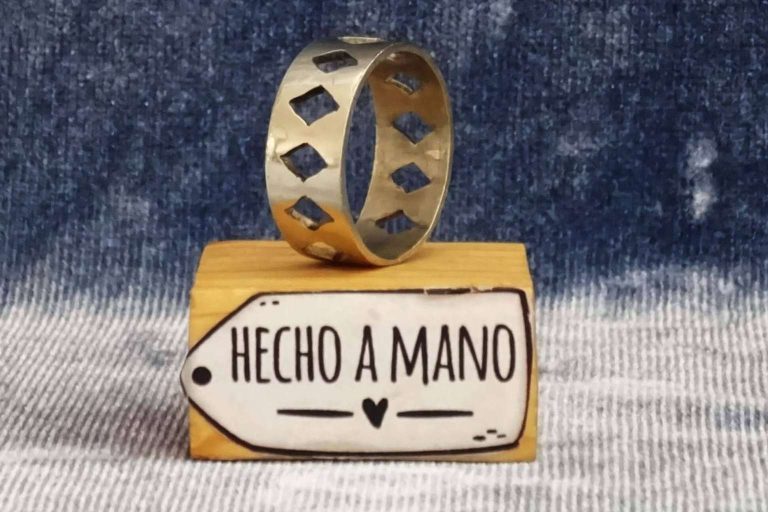 La firma Ecolibrí ofrece joyas artesanales de plata - corporate.es
