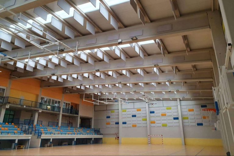 La relevancia de la mejora acústica en pabellones y espacios deportivos - corporate.es