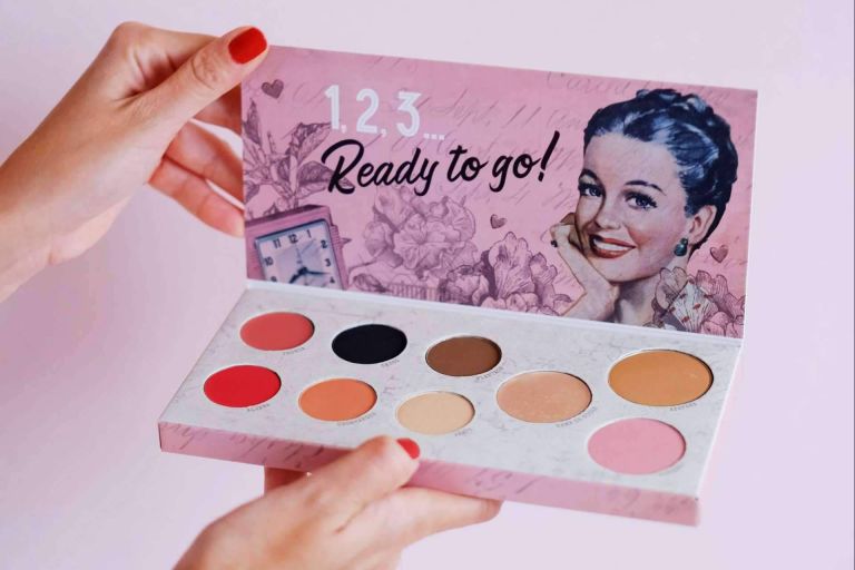 Mi Rebotica ofrece un 2x1 en paletas de maquillaje - corporate.es