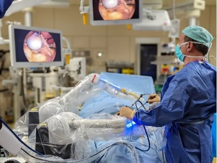 Moon Surgical finaliza el primer estudio clínico en humanos con su sistema de robótica quirúrgica Maestro(TM) - corporate.es