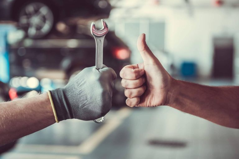 Motores y cajas de cambios garantizados de la mano de Motor y Caja - corporate.es