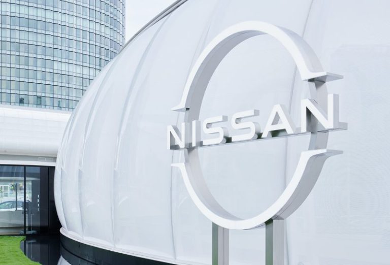 Nissan completa la venta de sus operaciones en Rusia - corporate.es