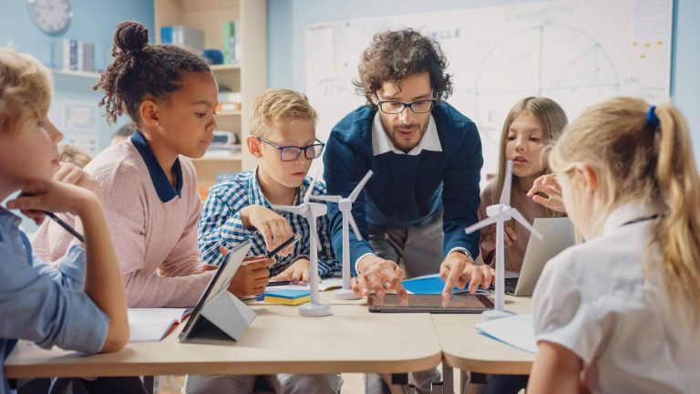 Obtener el título de educación infantil por libre con TSEI Online - corporate.es