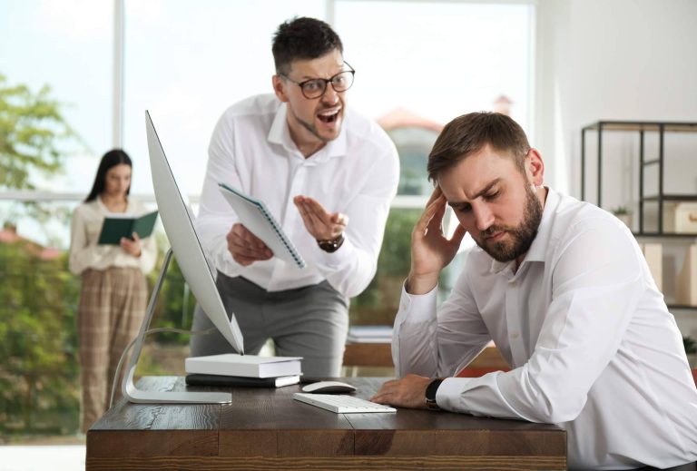 Un despacho que cuenta con un equipo de abogados y técnicos especializados en acoso laboral, Tierno Centella - corporate.es