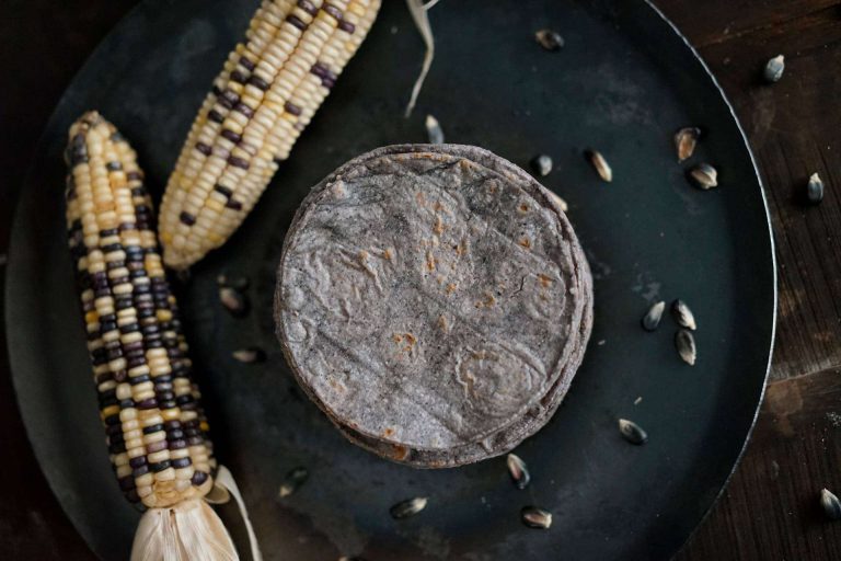 Un taller de productos mexicanos que fabrica tortillas de maíz de la mano de Maíz Maya - corporate.es