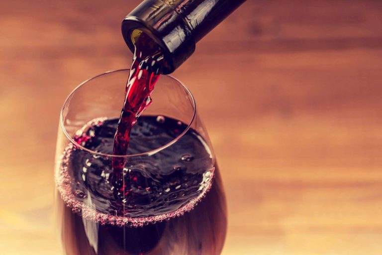 Una de las vinotecas con más vinos únicos de España, La Tintorería - corporate.es